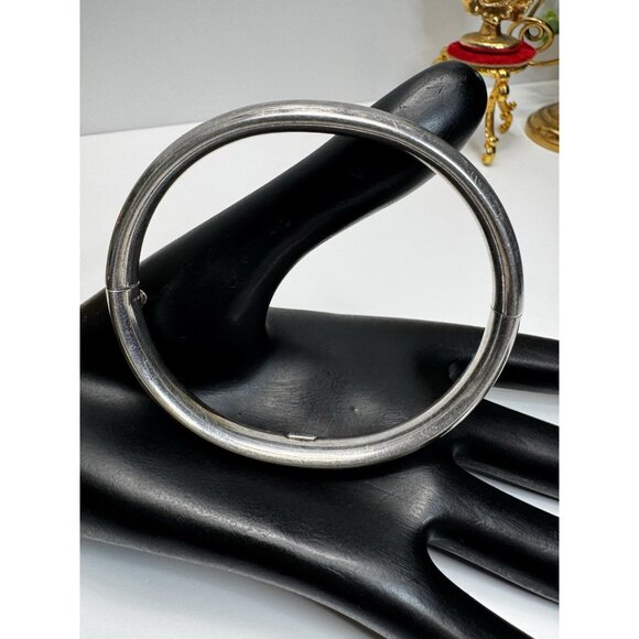 Vintage Tiffany & Co. 925 Sterling Silver Hinged Bangle Bracelet 7 1/4” Classic - Picture 6 of 9